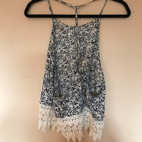 Backless Top - Picture 4 of 5